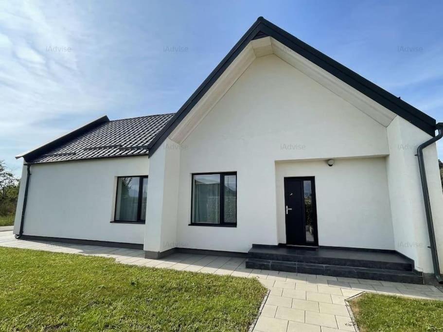 Pineview Lempes Villa Braşov Buitenkant foto