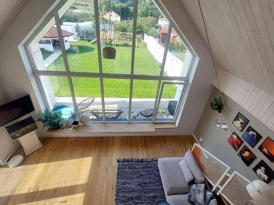 Pineview Lempes Villa Braşov Buitenkant foto