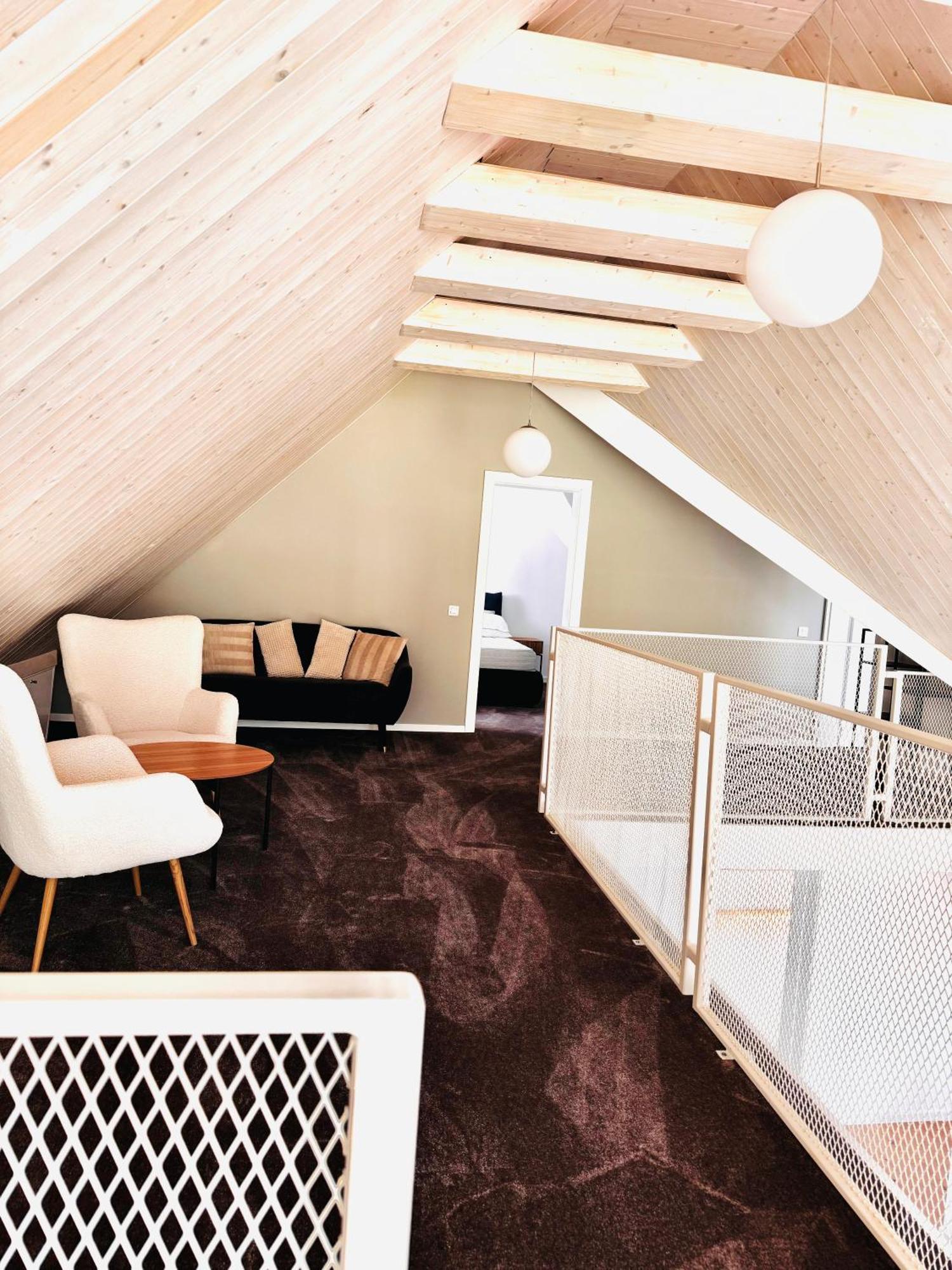 Pineview Lempes Villa Braşov Buitenkant foto